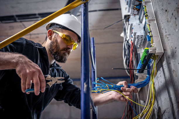 Best Commercial Electrician Services  in Lake Waynoka, OH